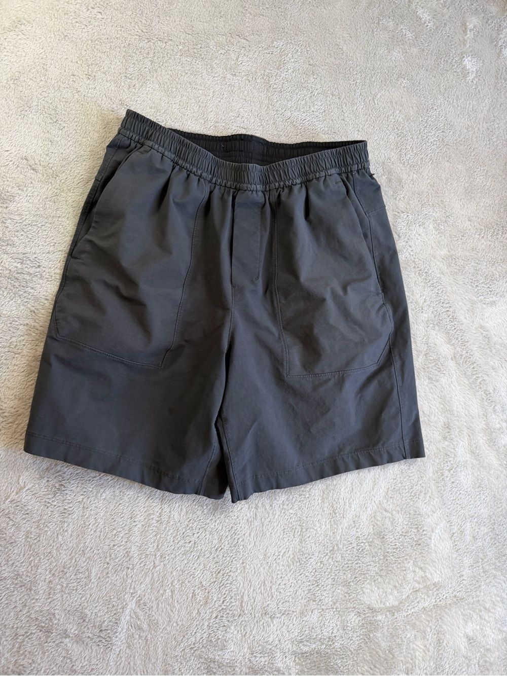 Lululemon Men's Bowline Elastic Waist Black Shorts